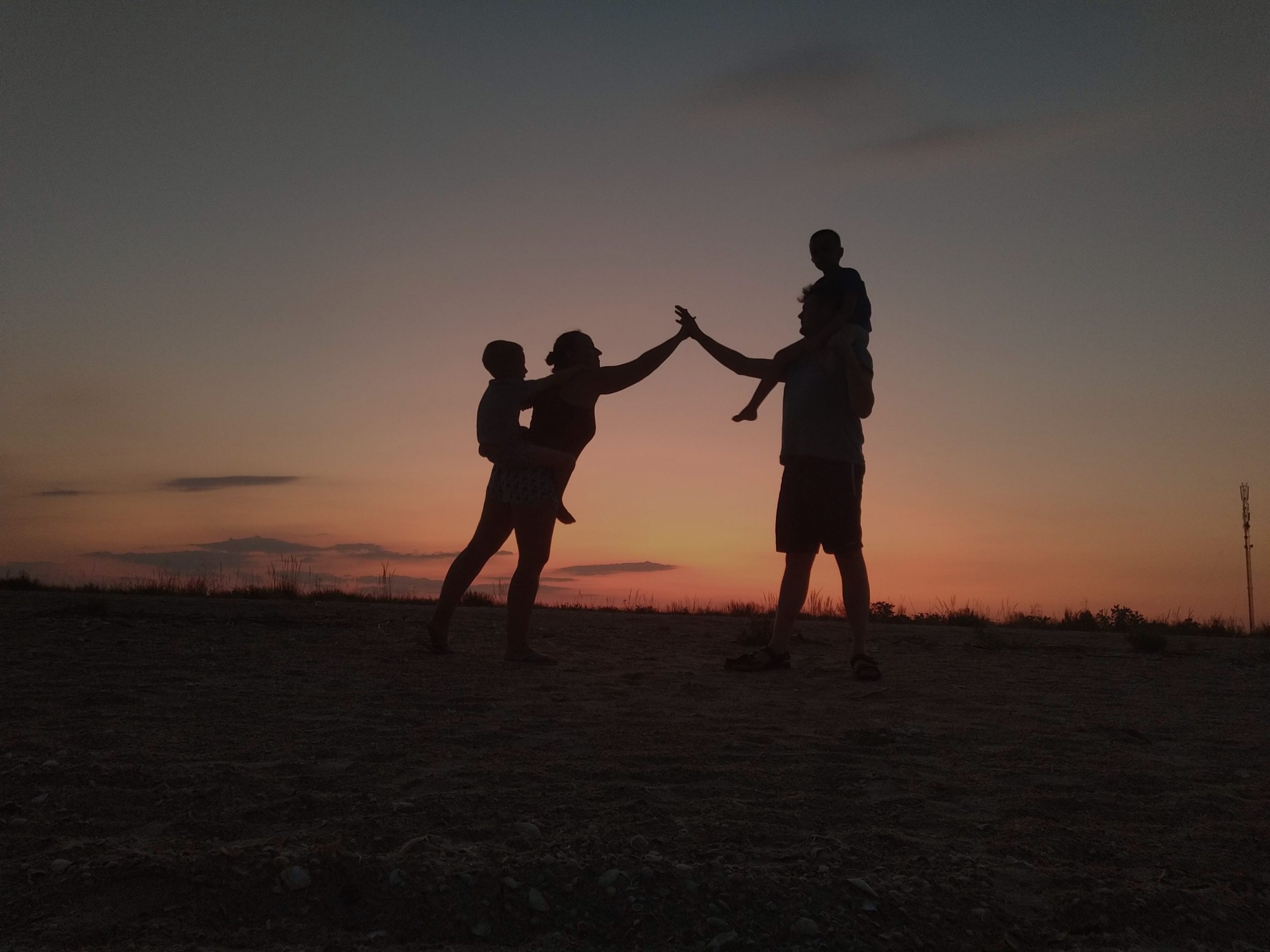 Landing page background – insted people on the sunset